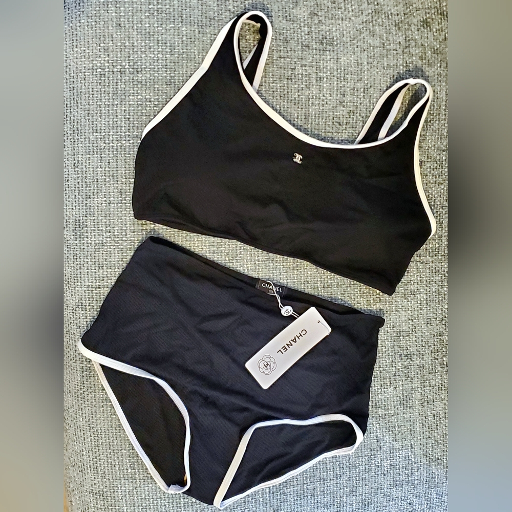 Chanel Elegant Black and White Swimwear